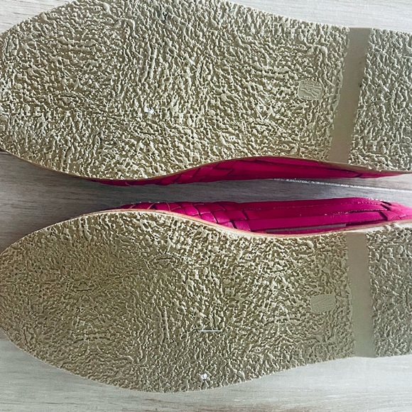 VTG Huaraches Pink Frida Kahlo/Daft Punk - Picture 6 of 8